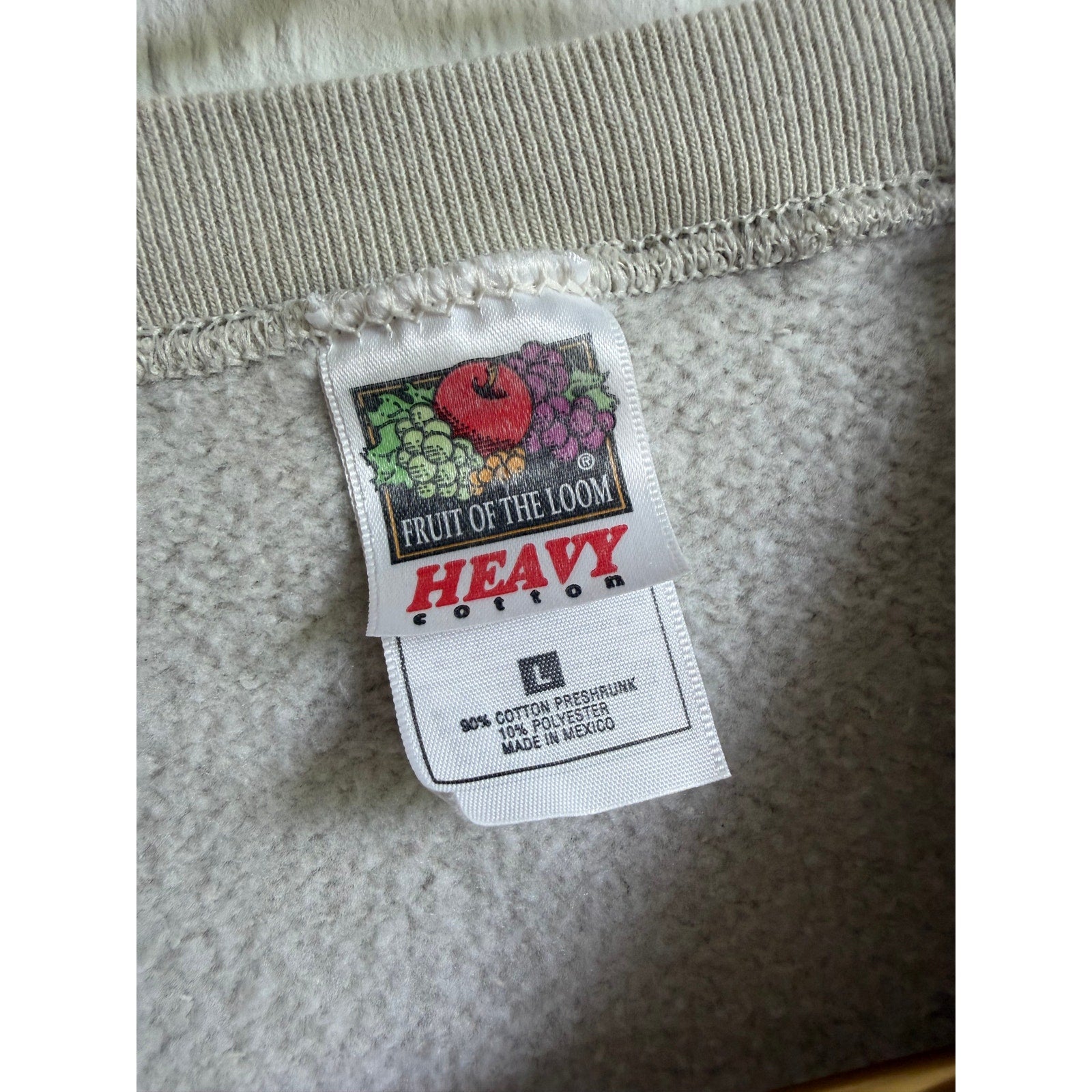 Vintage Farm Barn Crewneck Sweatshirt Large Heavy Cotton Rustic Country Graphic