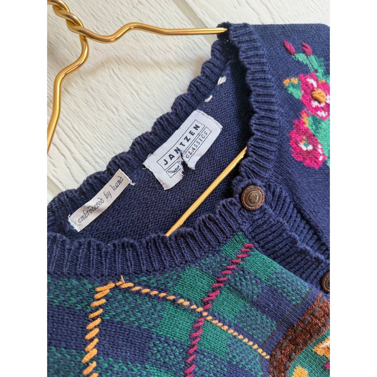 Vintage Cardigan Sweater Embroidered Horse Derby Floral Women’s 90s