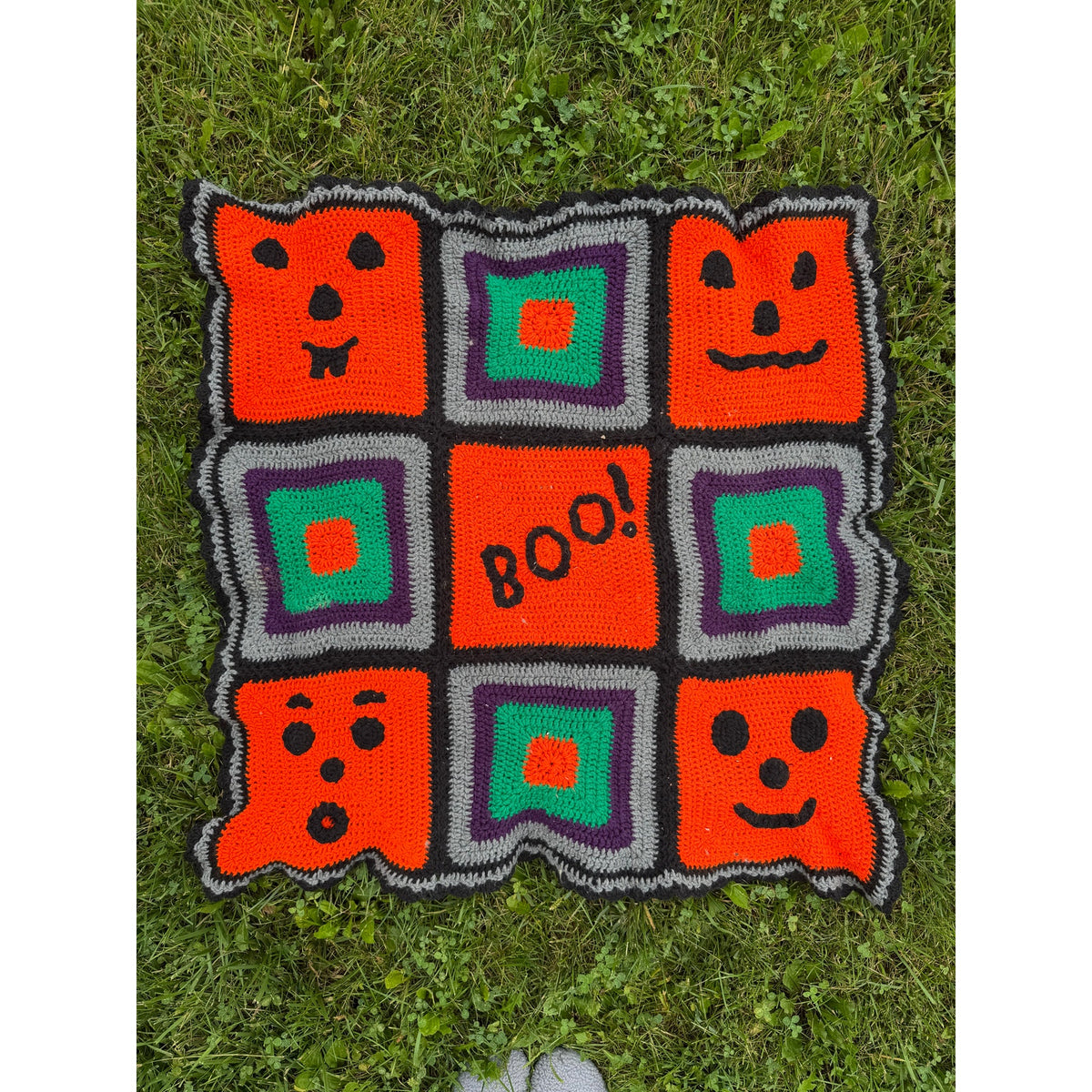 Vintage Handmade Crochet Halloween Blanket Pumpkin Ghost Granny Square Throw Boo