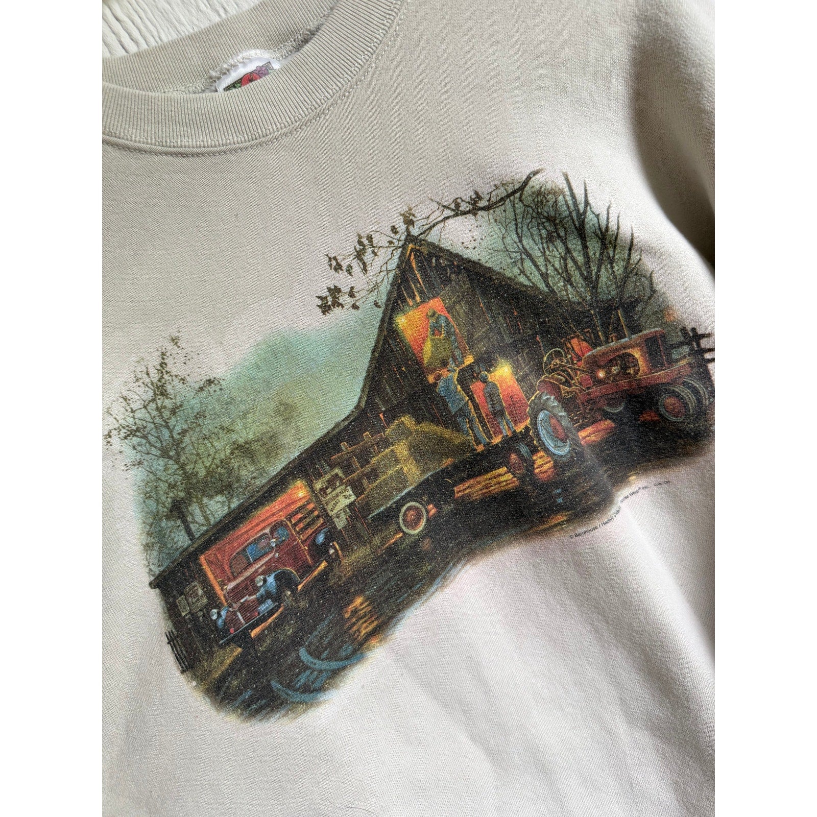 Vintage Farm Barn Crewneck Sweatshirt Large Heavy Cotton Rustic Country Graphic