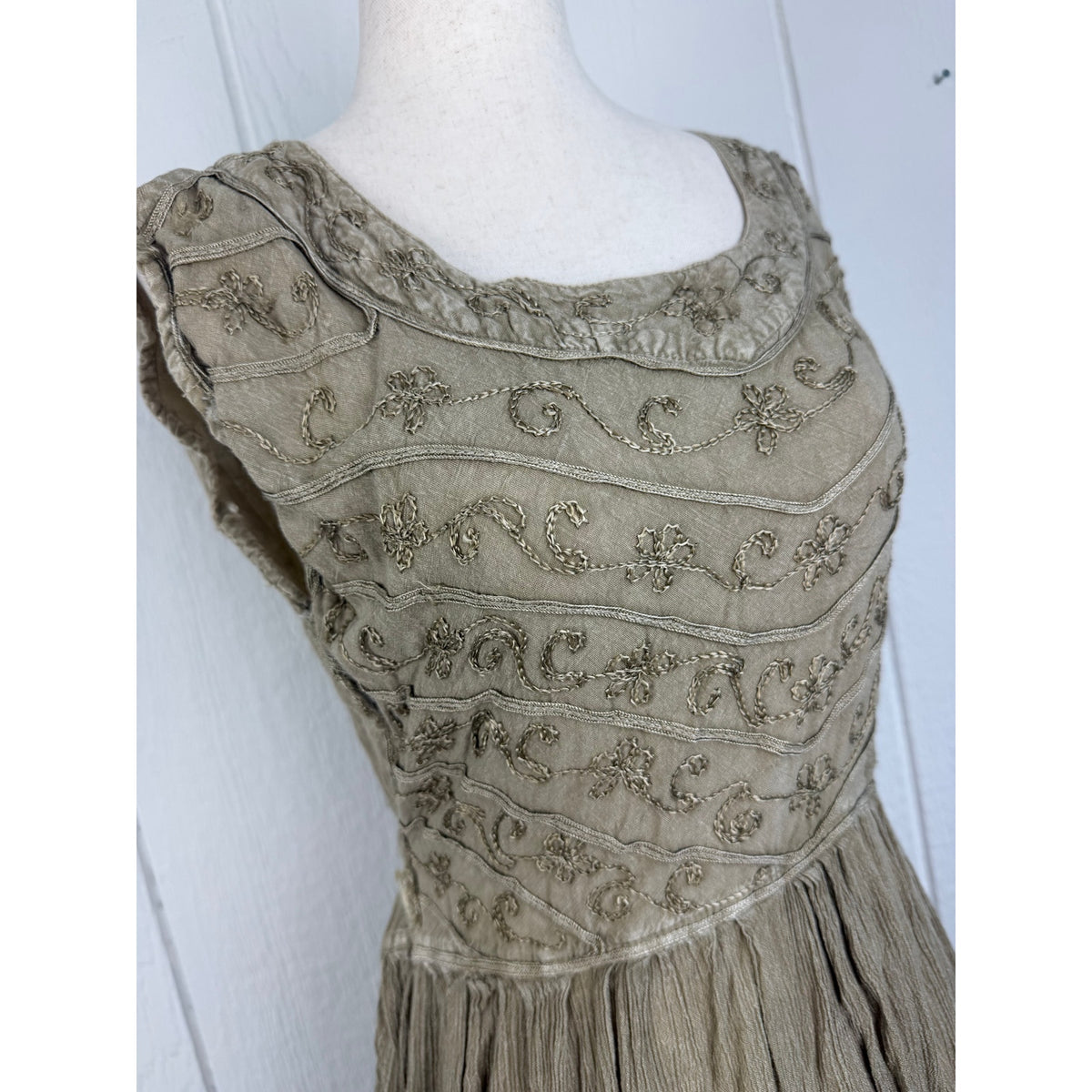 Vintage 90s Classic Embroidered Midi Dress S Boho Fairycore Renaissance