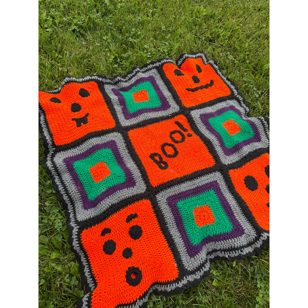 Vintage Handmade Crochet Halloween Blanket Pumpkin Ghost Granny Square Throw Boo