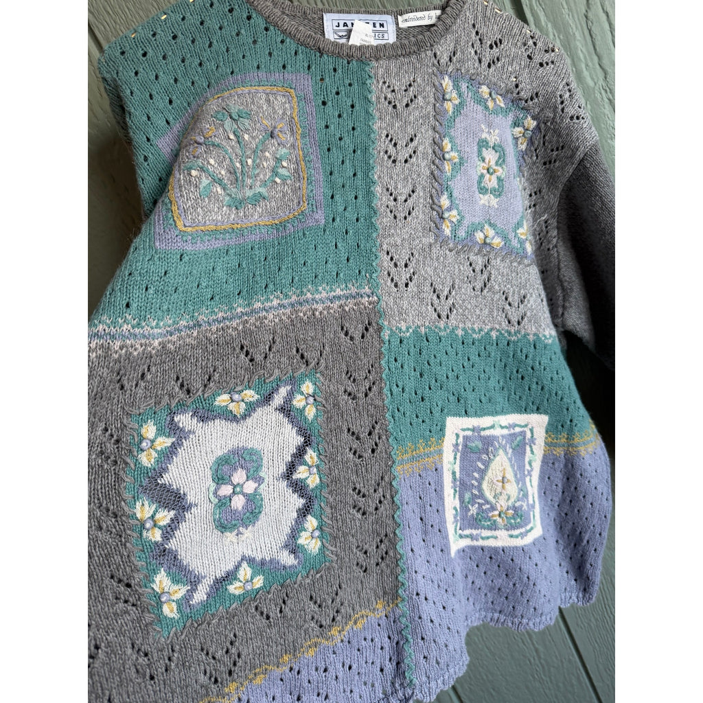 Vintage 90s Patchwork Embroidered Floral Knit Sweater – Jantzen Classics XL