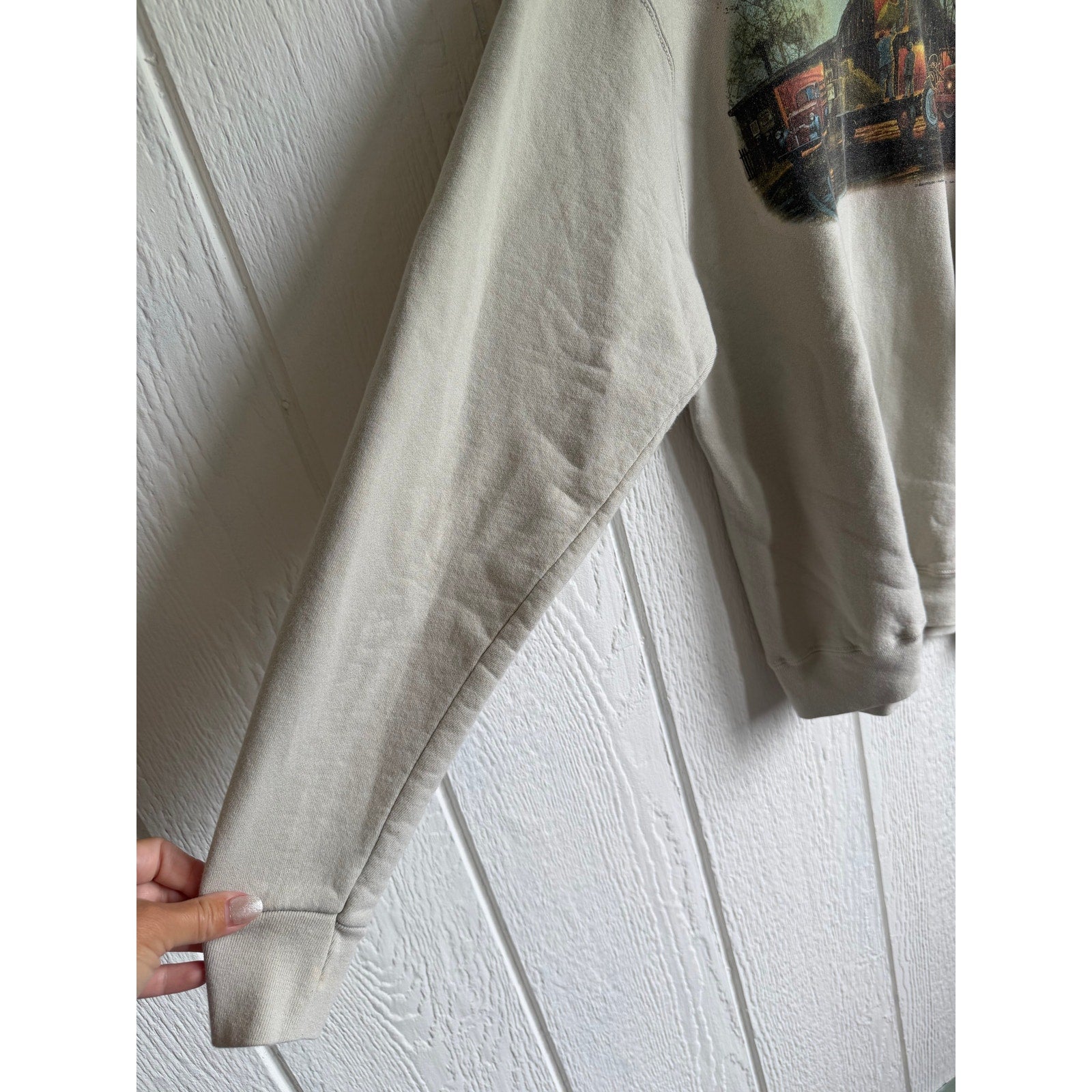 Vintage Farm Barn Crewneck Sweatshirt Large Heavy Cotton Rustic Country Graphic