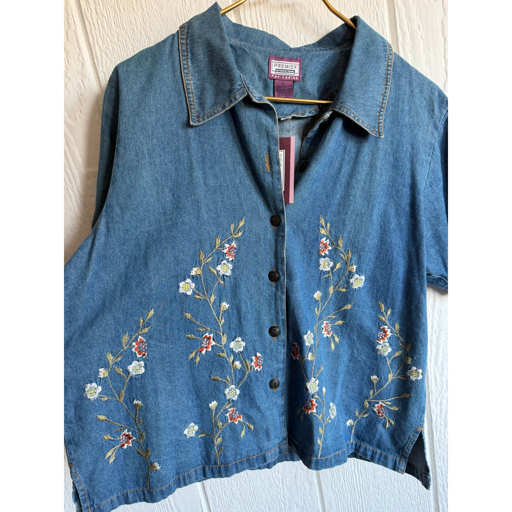 NWT Vintage 90s Embroidered Denim Button Front Shirt Jacket Floral Women’s L