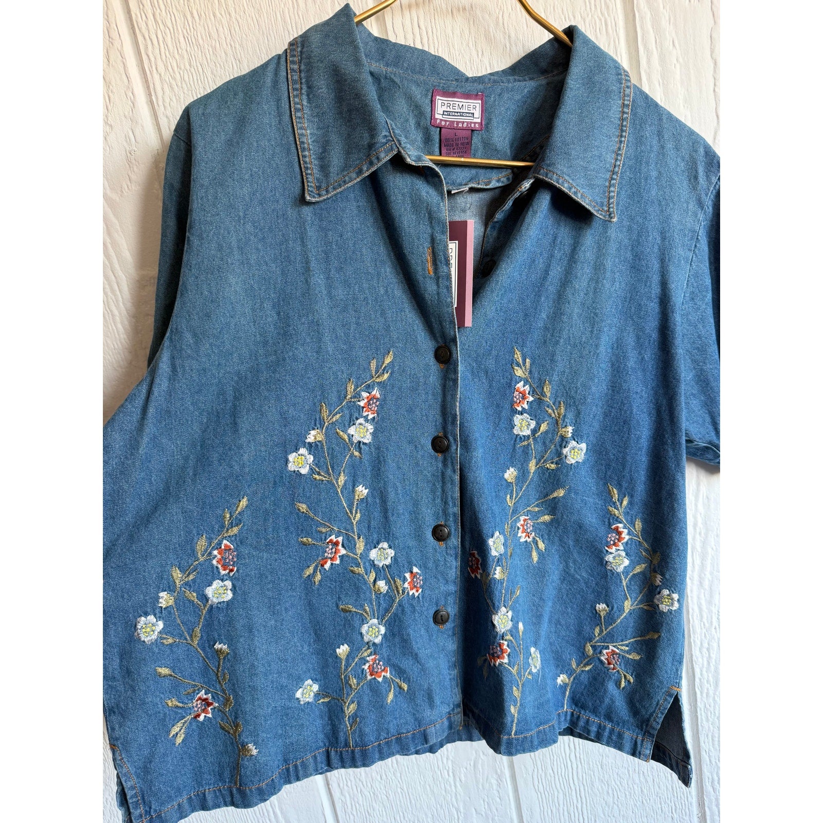 NWT Vintage 90s Embroidered Denim Button Front Shirt Jacket Floral Women’s L