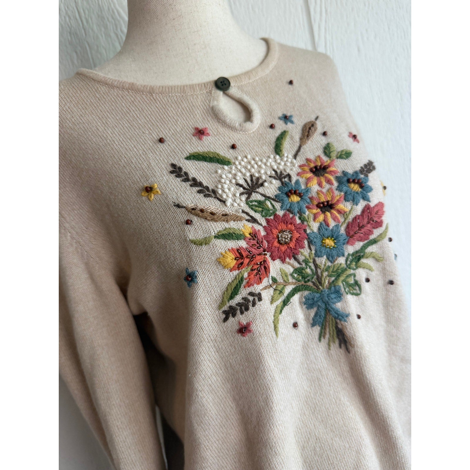 Vintage Embroidered Floral Sweater Beaded Cottagecore Grandma, Size Medium