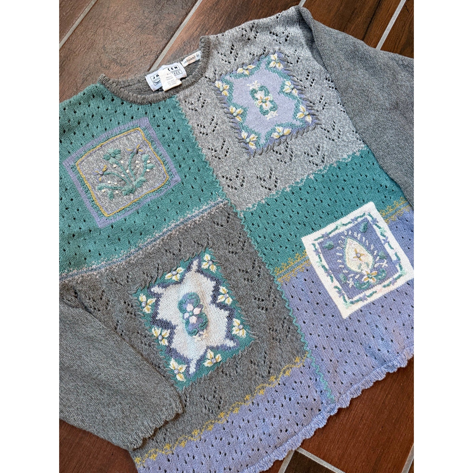 Vintage 90s Patchwork Embroidered Floral Knit Sweater – Jantzen Classics XL