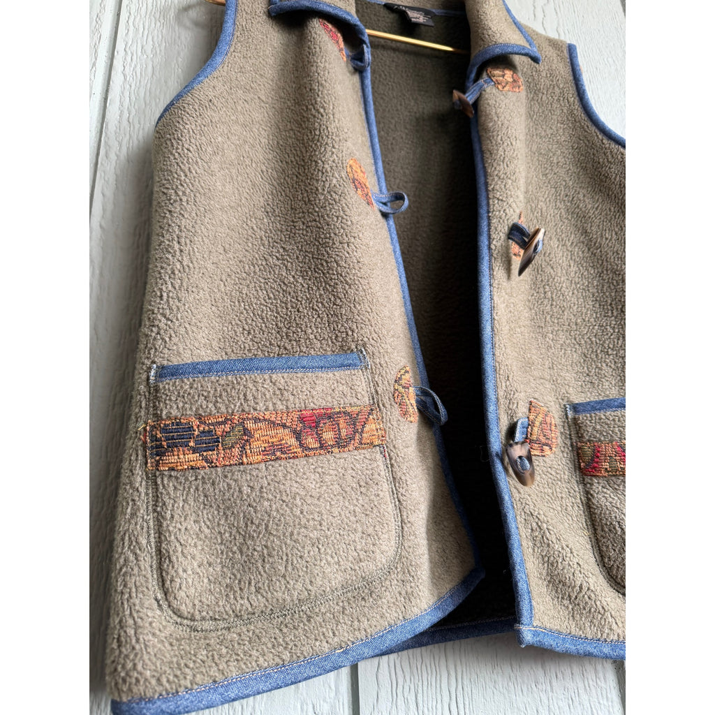 Vintage T & Company Fleece Toggle Vest Medium USA Made Southwestern Trim