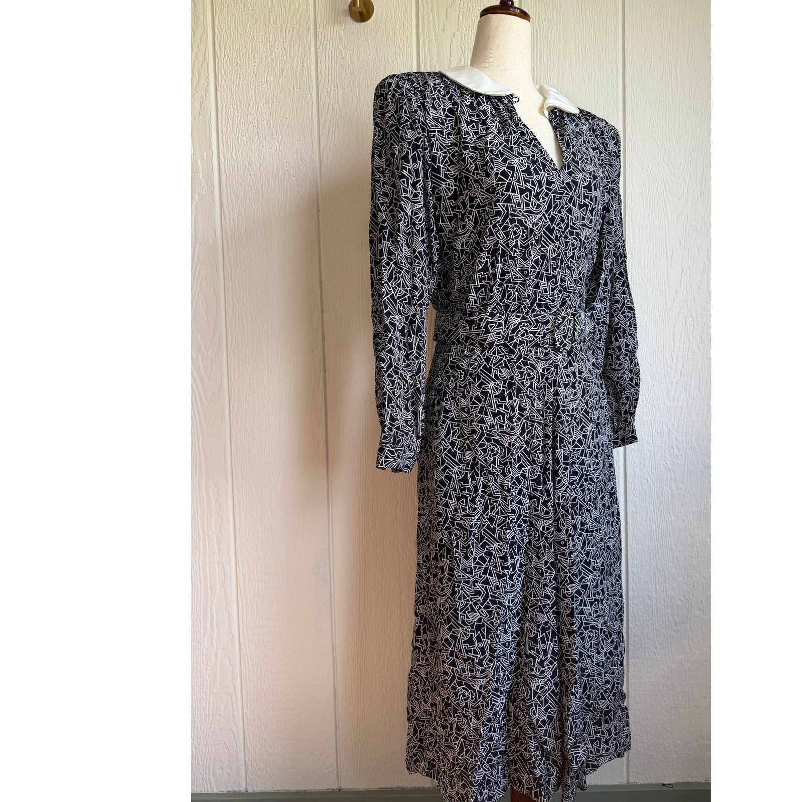 Vintage 80s/90s Abstract Geometric Midi Dress Collar Secretary Belted Dress 12