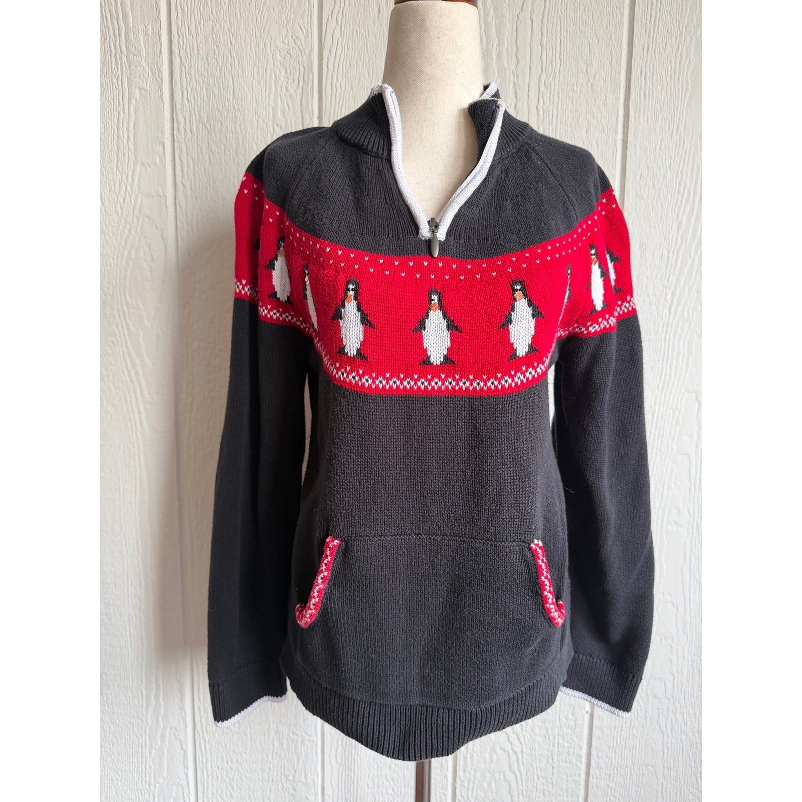 Vintage Hand Embroidered Penguin Sweater Women’s Medium Red Black 1/4 Zip