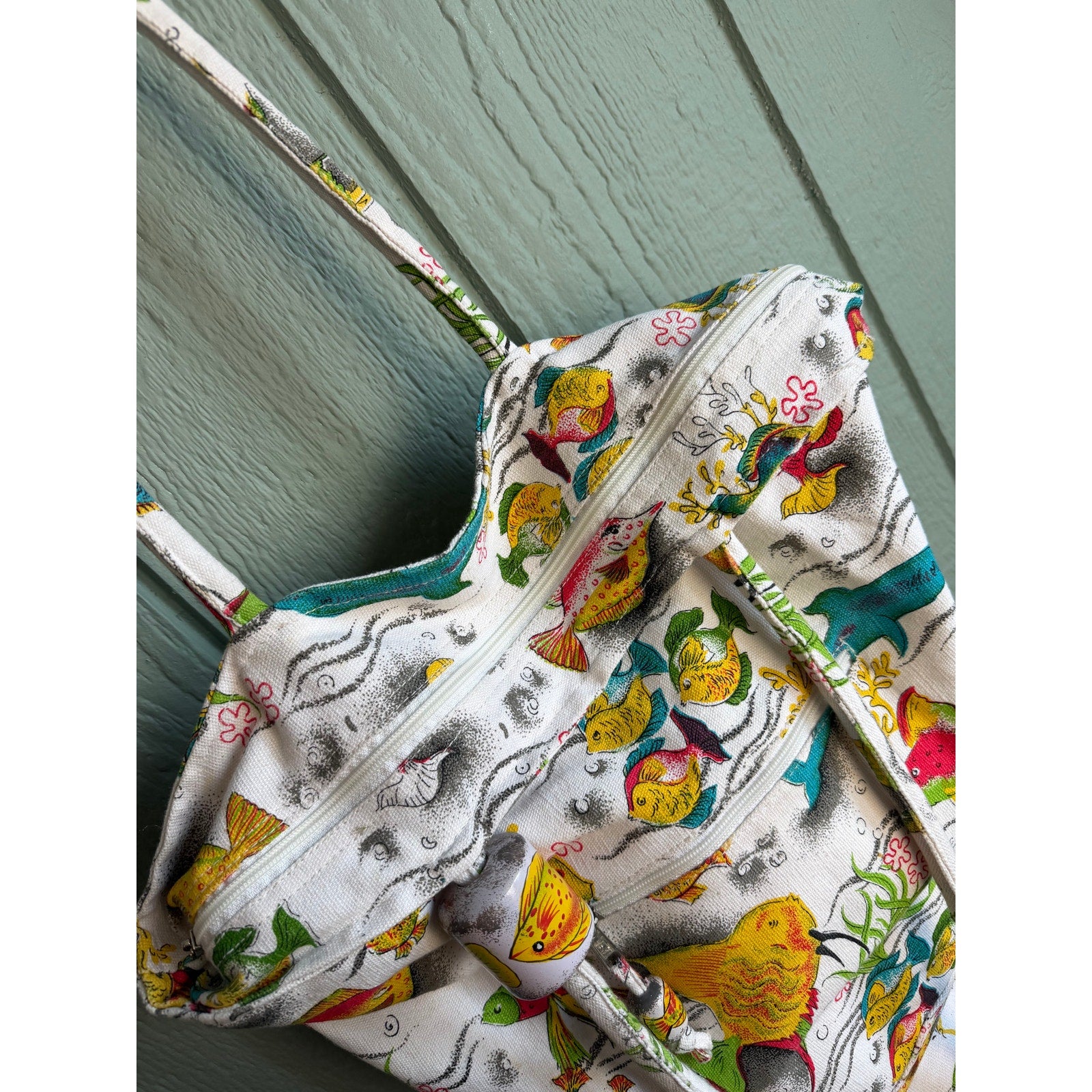 Vintage Fish Print Canvas Tote Bag w/ Wooden Beads 90s