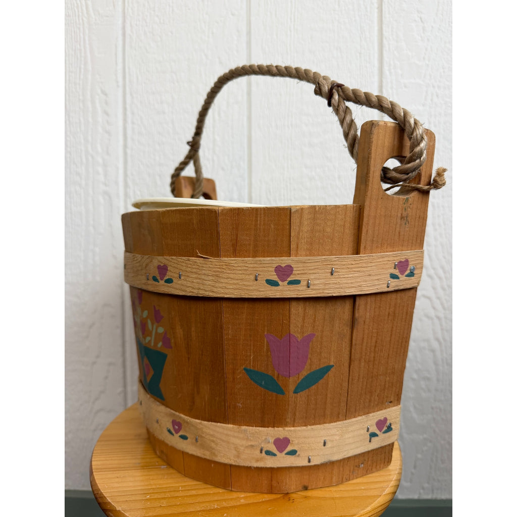 NWT Vintage The Maine Bucket Company Rope Basket Wall Heart Country Planter
