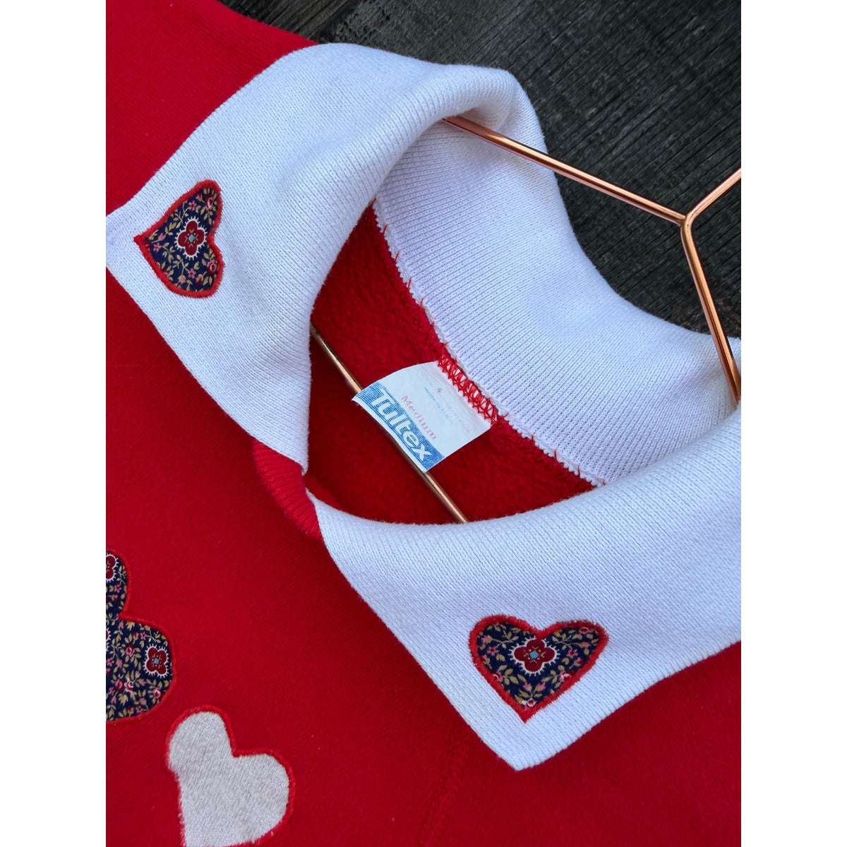 Vintage 90s Sheep Heart Collared Crewneck, Medium