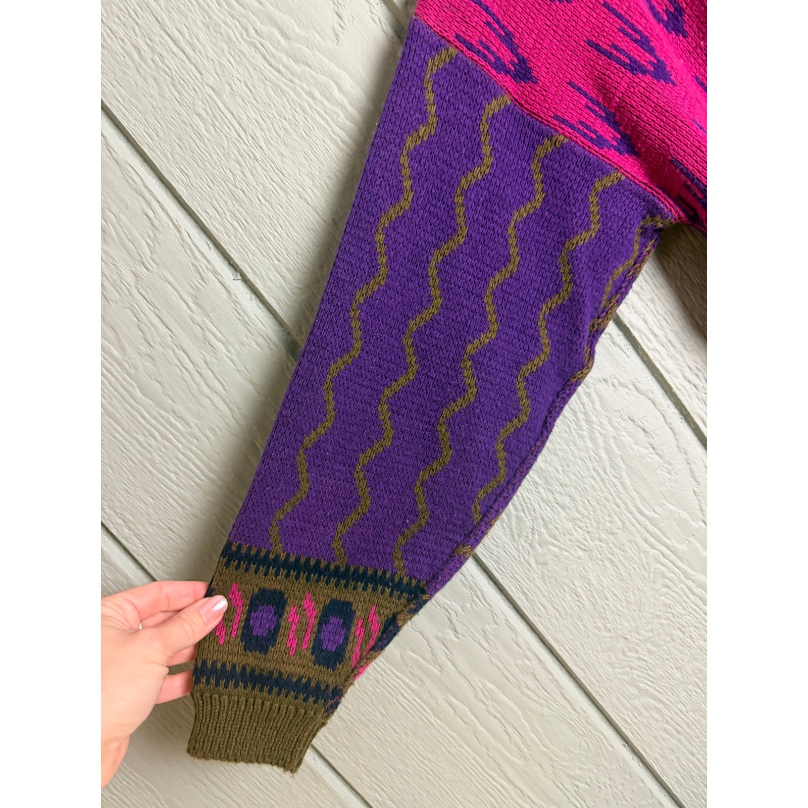 Vintage 80s 62 East Neon Pink Purple Southwestern Knit Sweater Size M