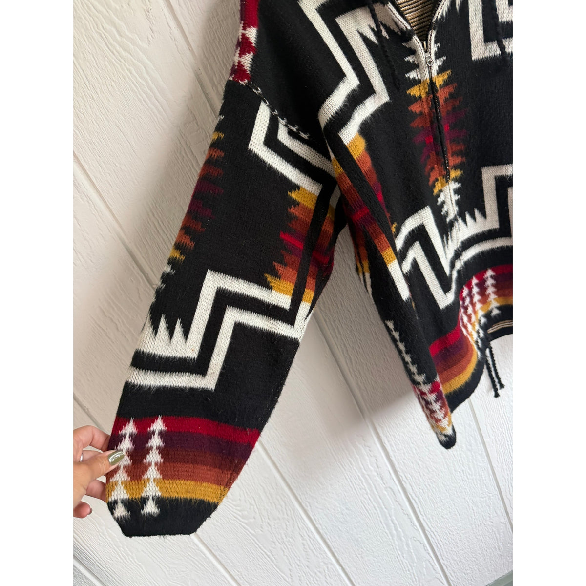 Vintage Ruminahui Ecuador Wool Hooded Sweater Jacket Medium Southwestern Aztec