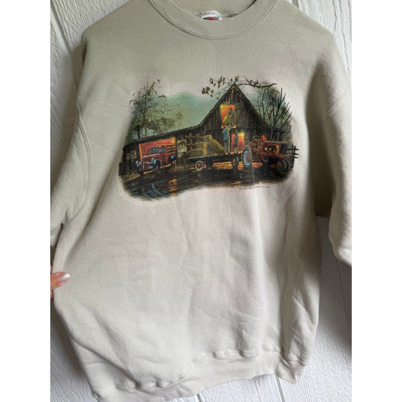 Vintage Farm Barn Crewneck Sweatshirt Large Heavy Cotton Rustic Country Graphic