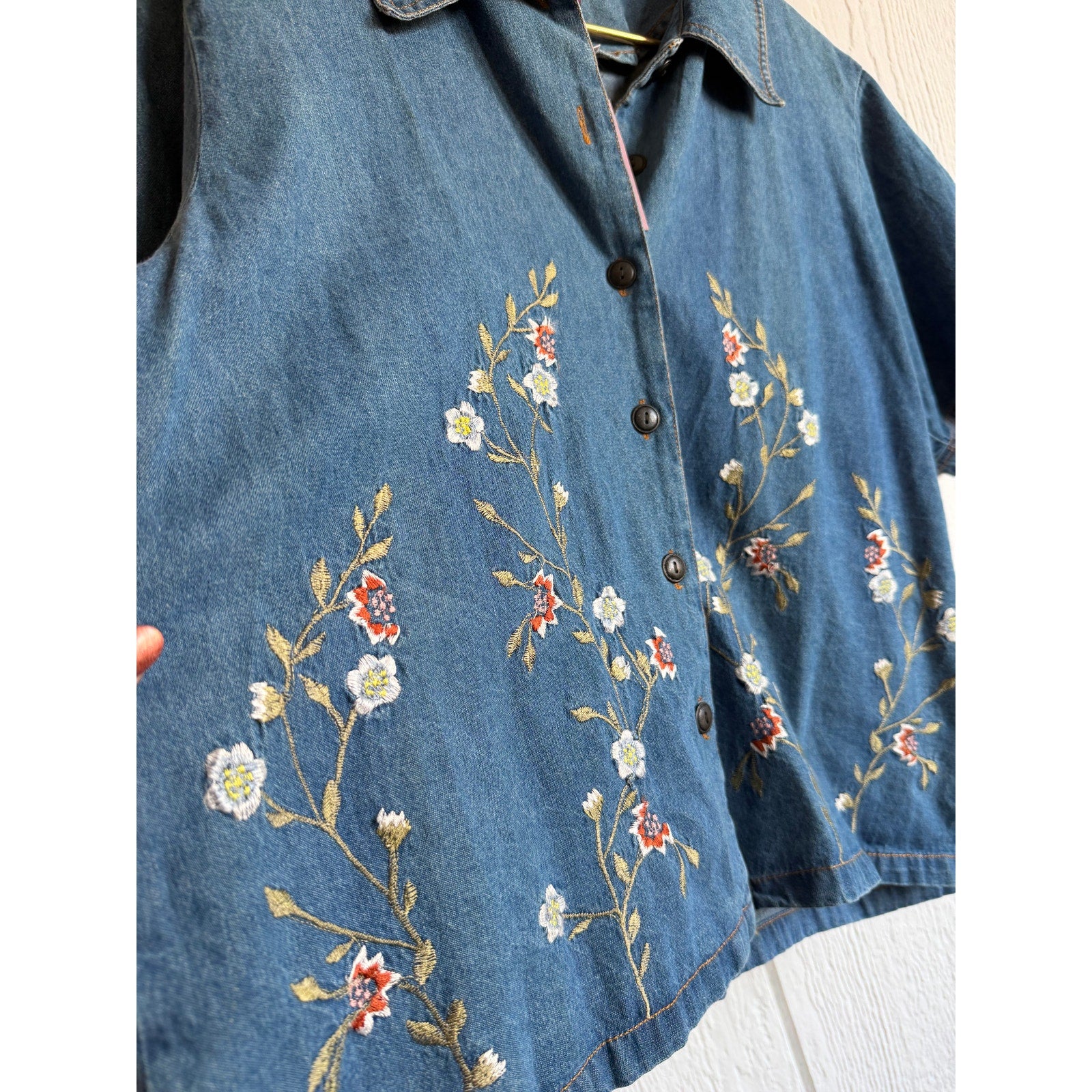 NWT Vintage 90s Embroidered Denim Button Front Shirt Jacket Floral Women’s L