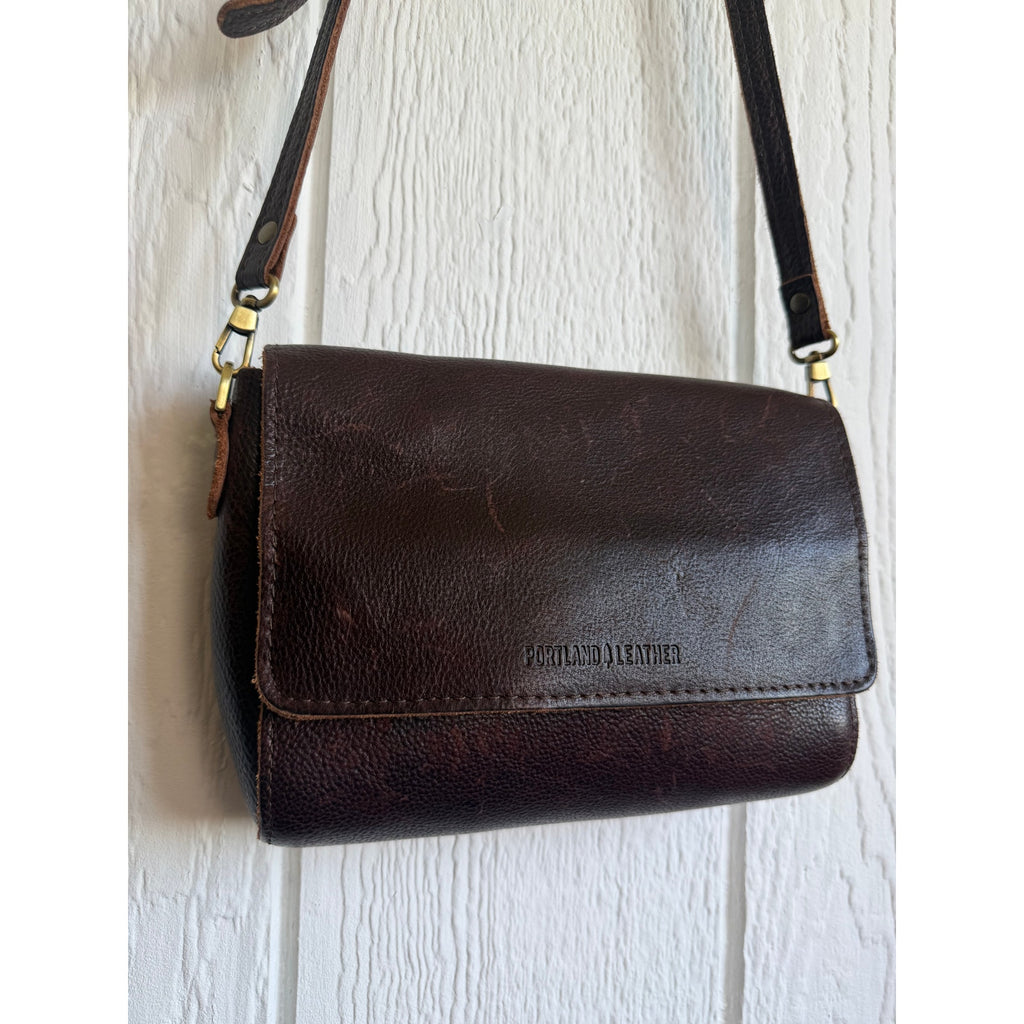 Portland Leather Goods Metro Medium Crossbody
