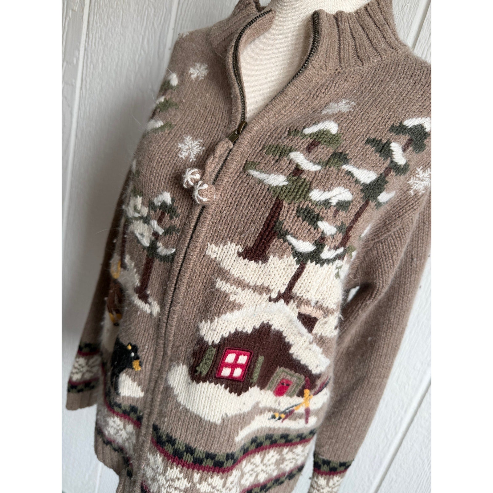 Vintage 90s Cabin Sweater Medium Bear Snow Scene Full Zip Angora Blend