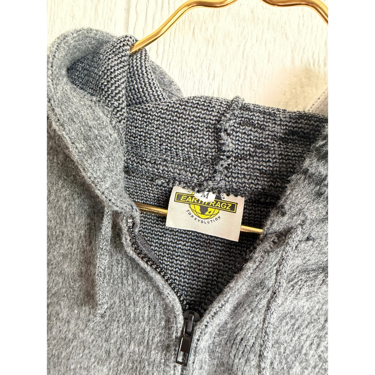 Earth Ragz Wool Wolf Sweater Medium Hooded Zip Jacket Ecuador Gray Black
