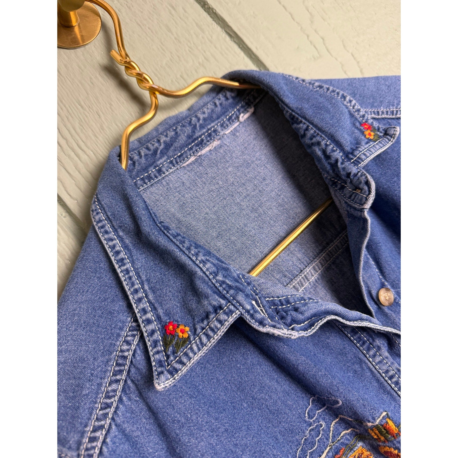 Vintage 90s Denim Shirt Farm & Floral Embroidery Button Front