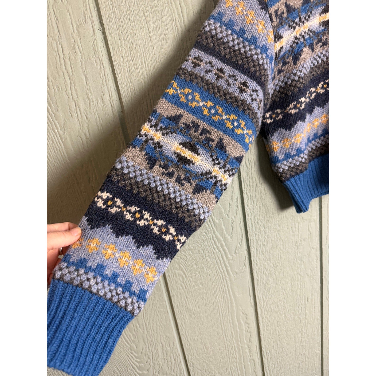 Vintage 100% Wool American Eagle Fair Isle Knit Sweater Cropped LG
