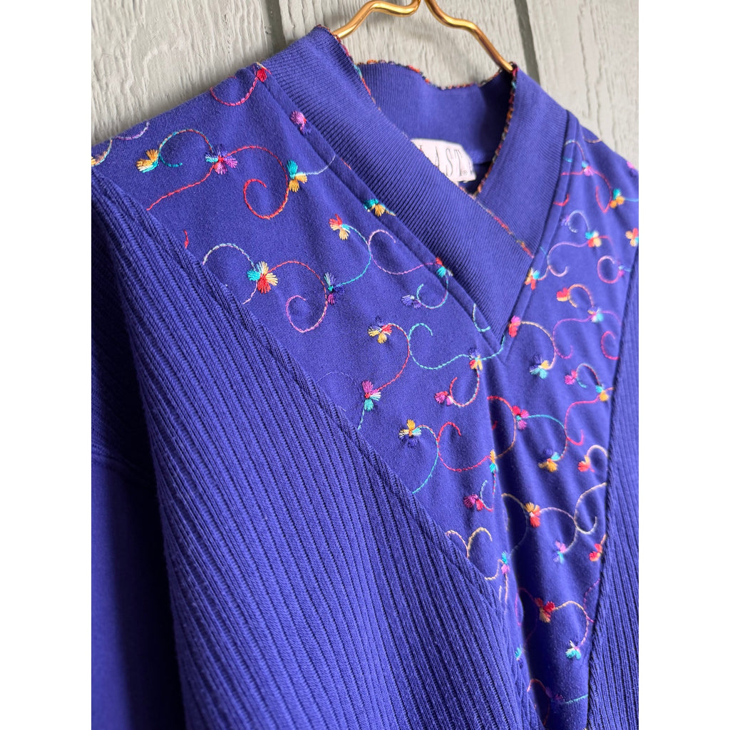 Vintage BLAST Embroidered Ribbed Pullover Sweatshirt XL Purple Floral V-Neck 90s