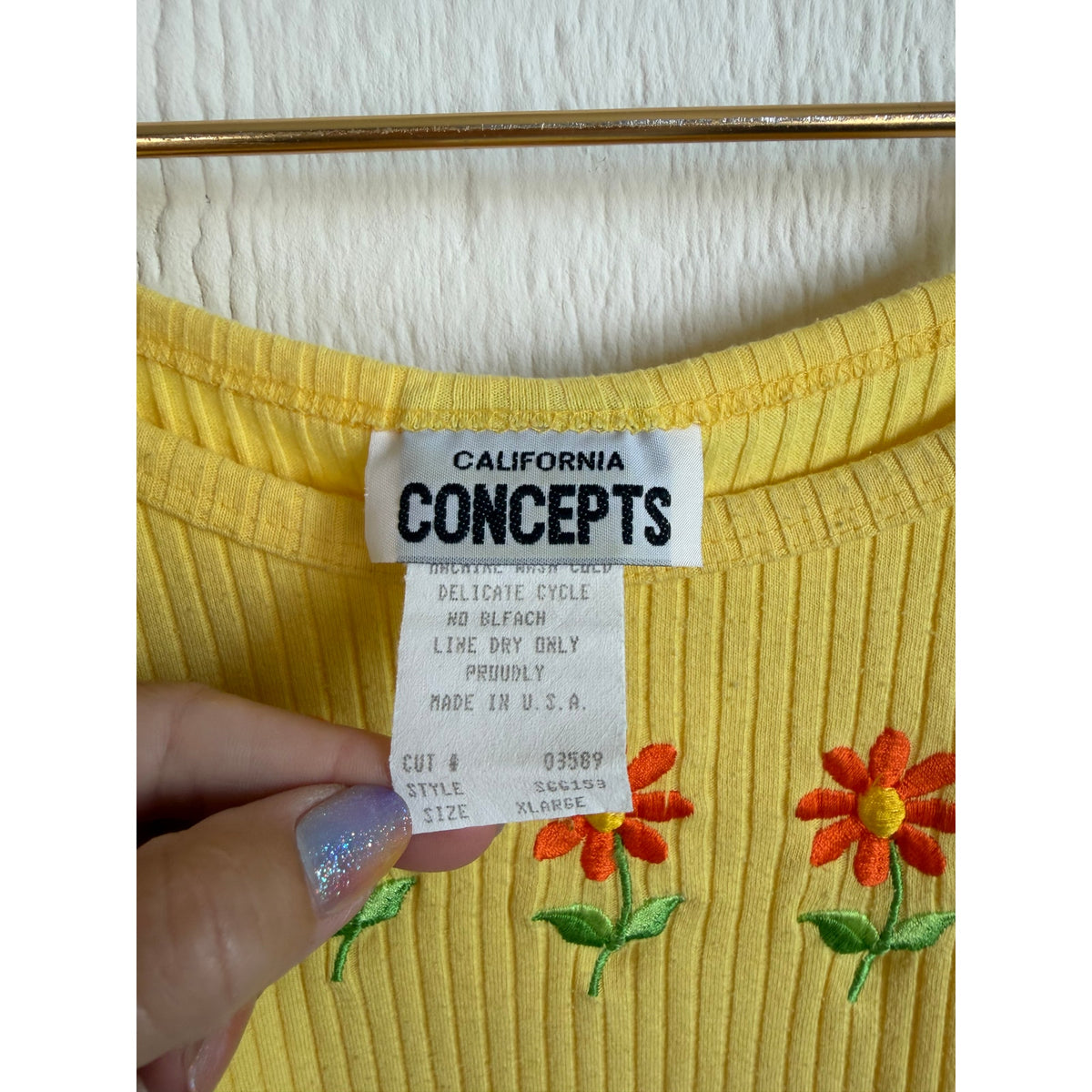 Vintage Y2K California Daisy Embroidered Tank Top