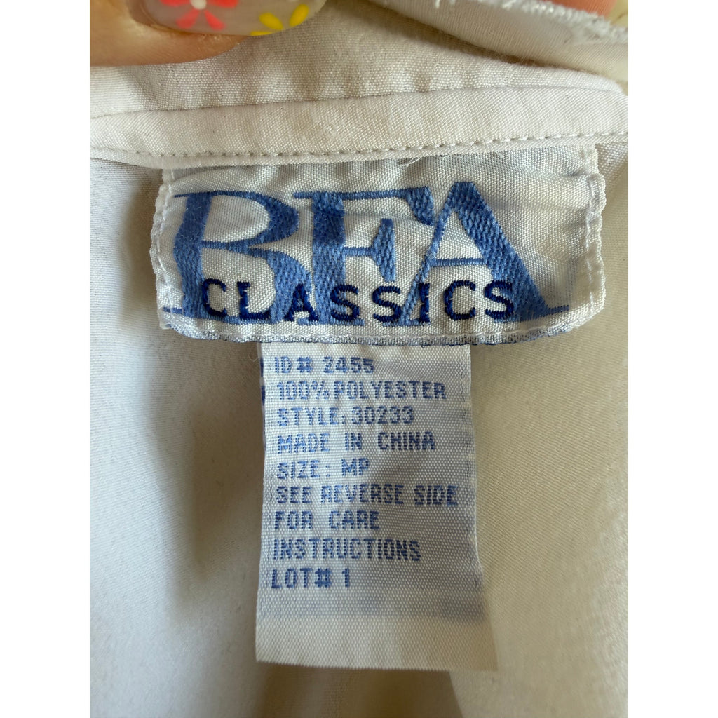 Vintage Classics White Embroidered Button Blouse Scalloped Edge Size MP